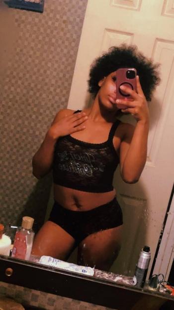 Ivy, 20  female escort, Tyler