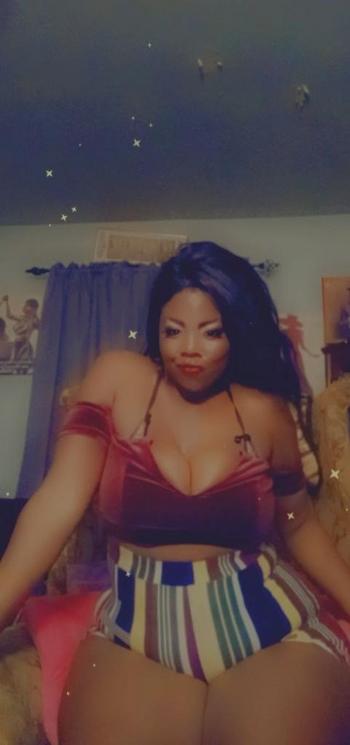Hunnie, 26  female escort, Tyler